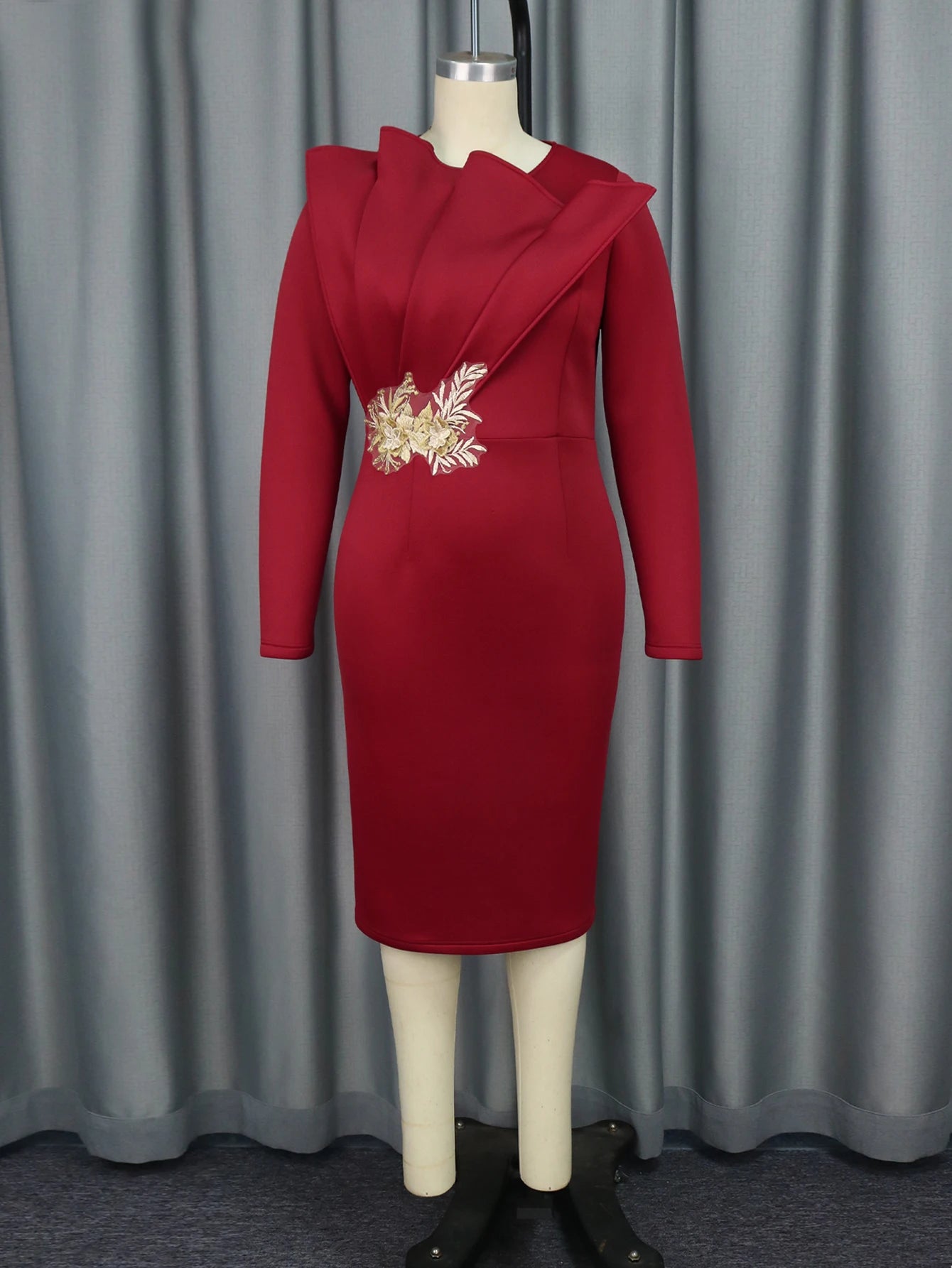 Long Sleeves with Lace Appliques Sheath Classy Dress.